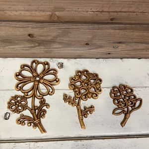 Vintage MCMLXXVIII Dart Floral Wall Decor